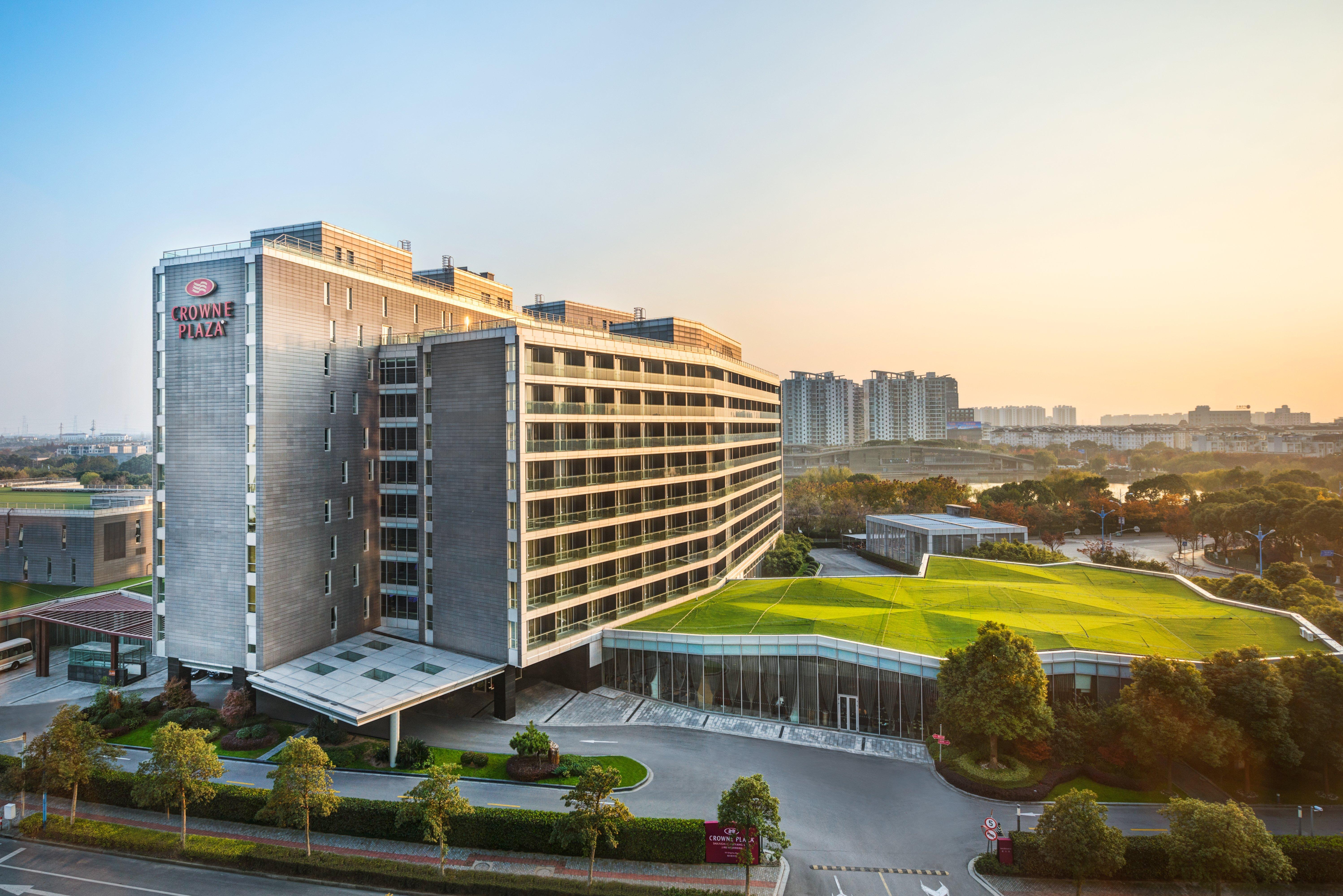 Crowne Plaza Shanghai Xiayang Lake By Ihg Qingpu Exteriör bild